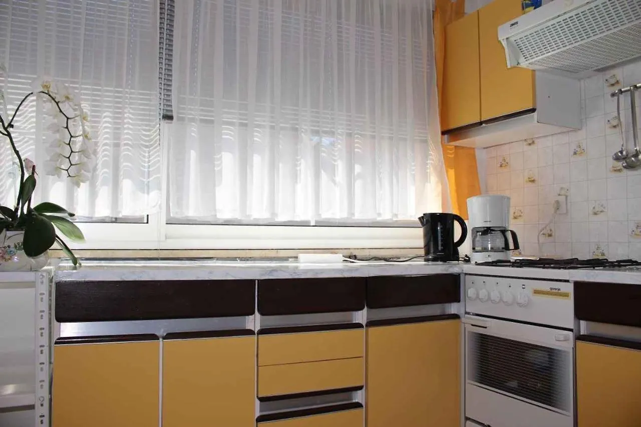 Apartment In Porec/Istrien 10047